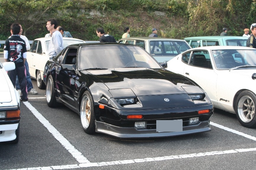 Nissan z31 body panels #6